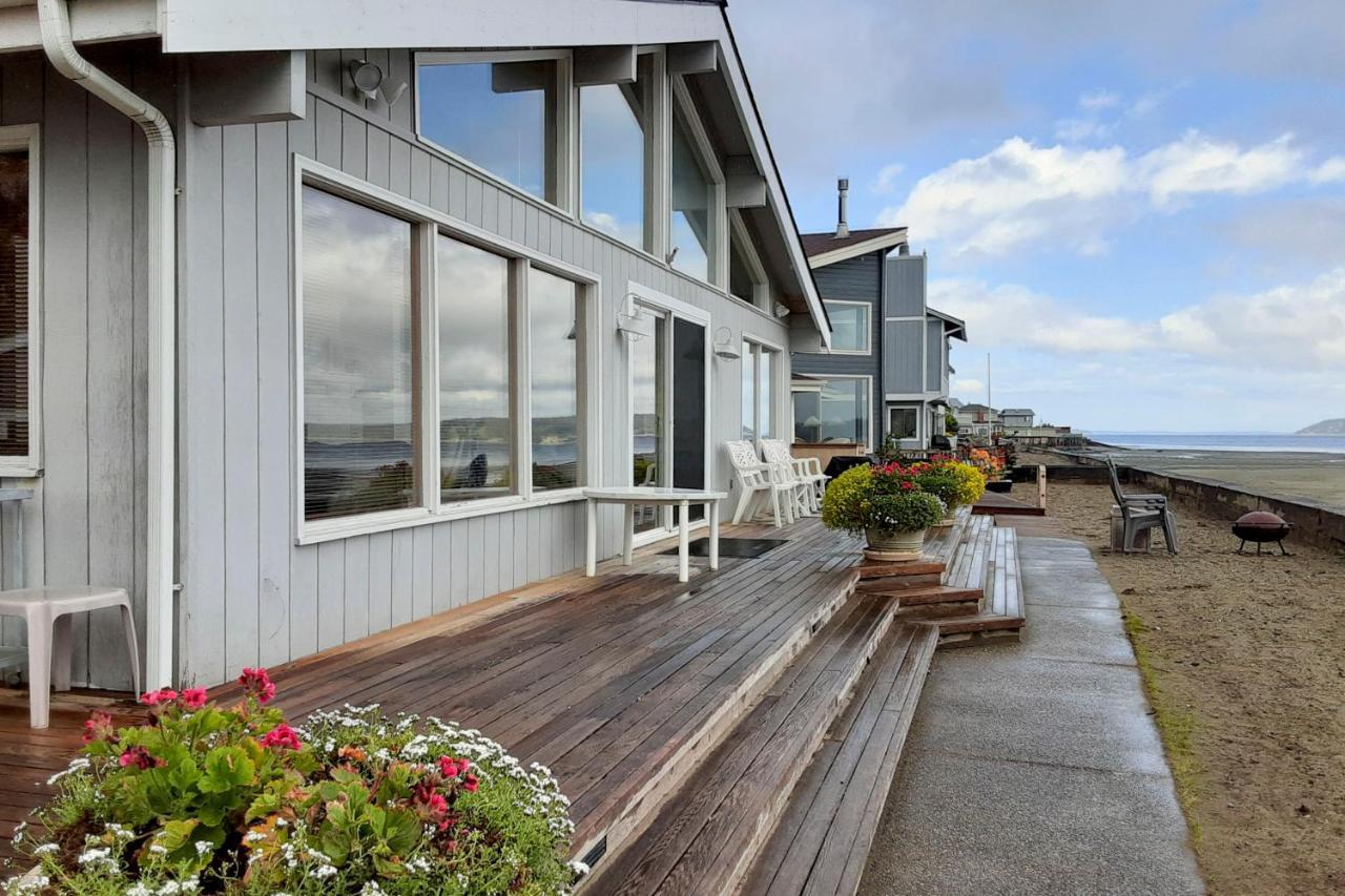 Beachfront Whidbey Island Home And Apartment! Langley Eksteriør billede